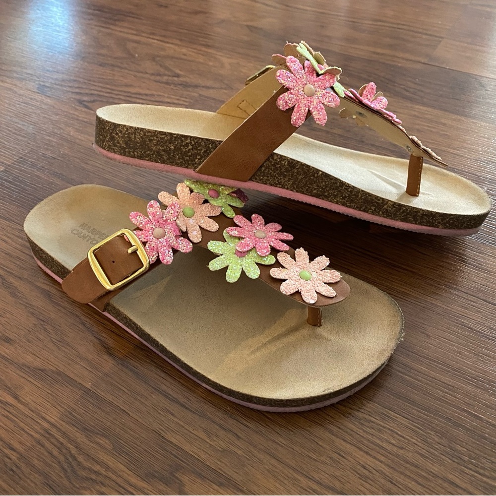 Girl’s size 3 Harper Canyon sandals